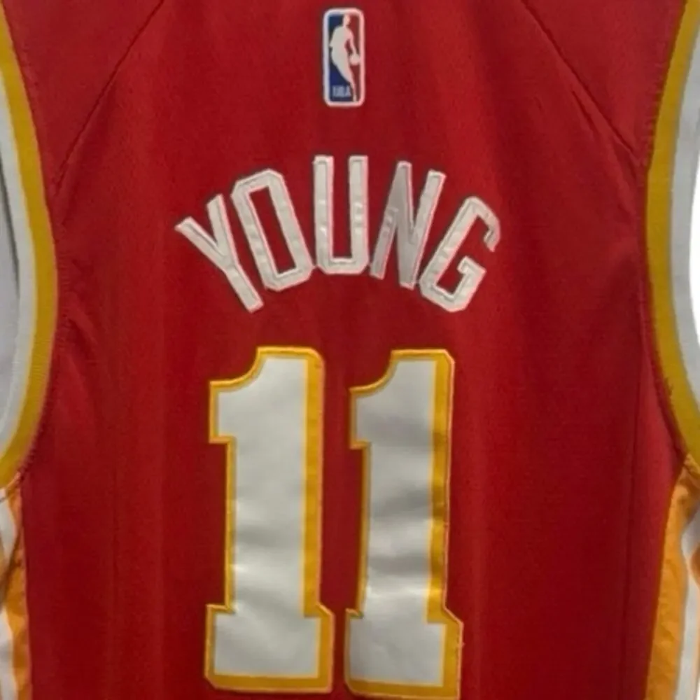 Atlanta Hawks Jersey- #11 Young